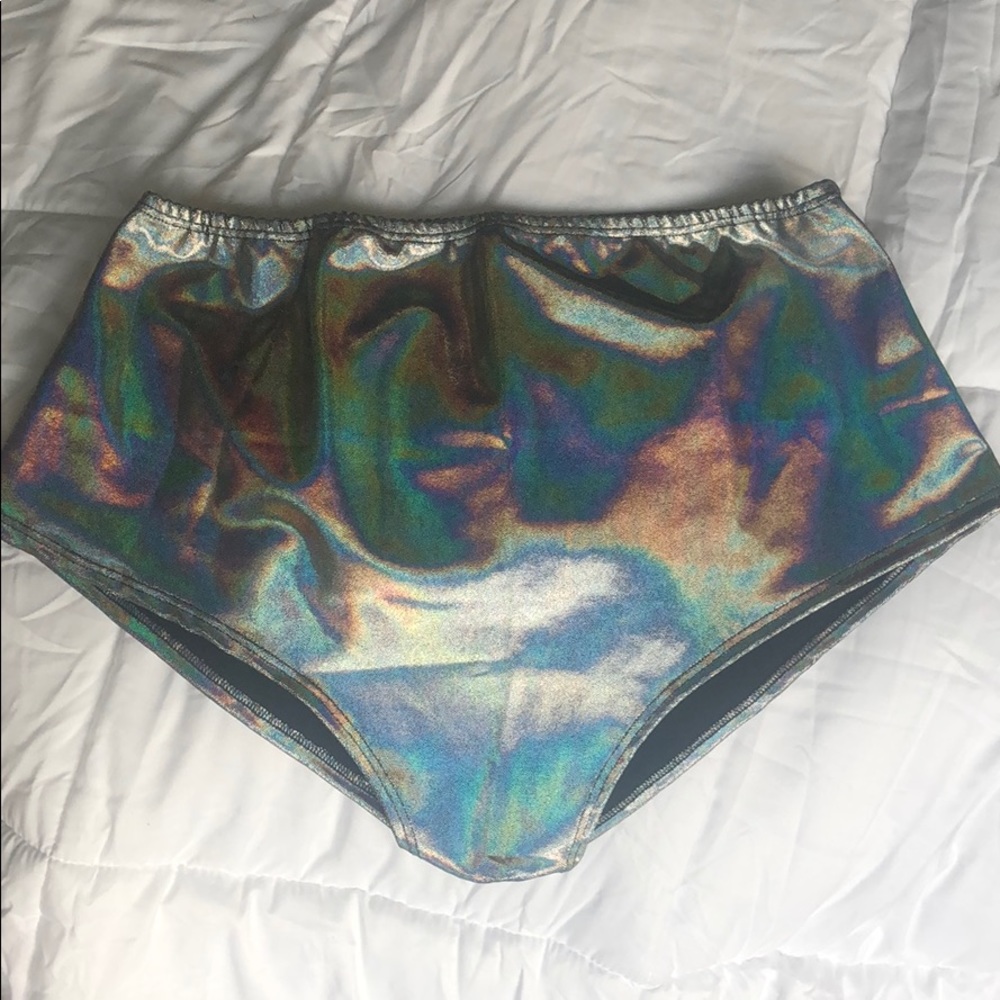 Holographic Rave Bottoms